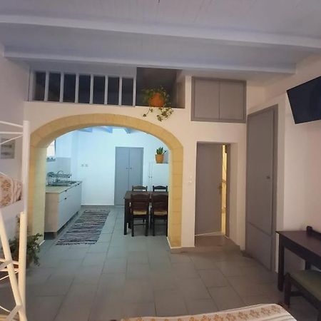 Abramis Studios Mitata Ngoại thất bức ảnh